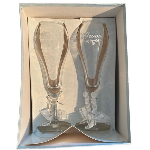 Hortense B. Hewitt Co. Bride & Groom Wedding Champagne Toasting Flute Glasses - Picture 1 of 5